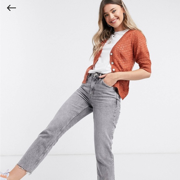 JDY puff v neck shirt sleeve cardigan in red - Picture 4 of 4